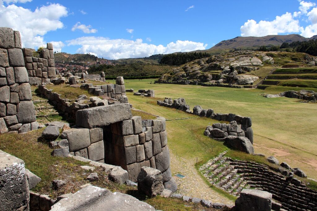 NOTA-SAQSAYWAMAN